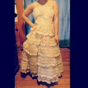 VINTAGE White Strappless Prom Dress